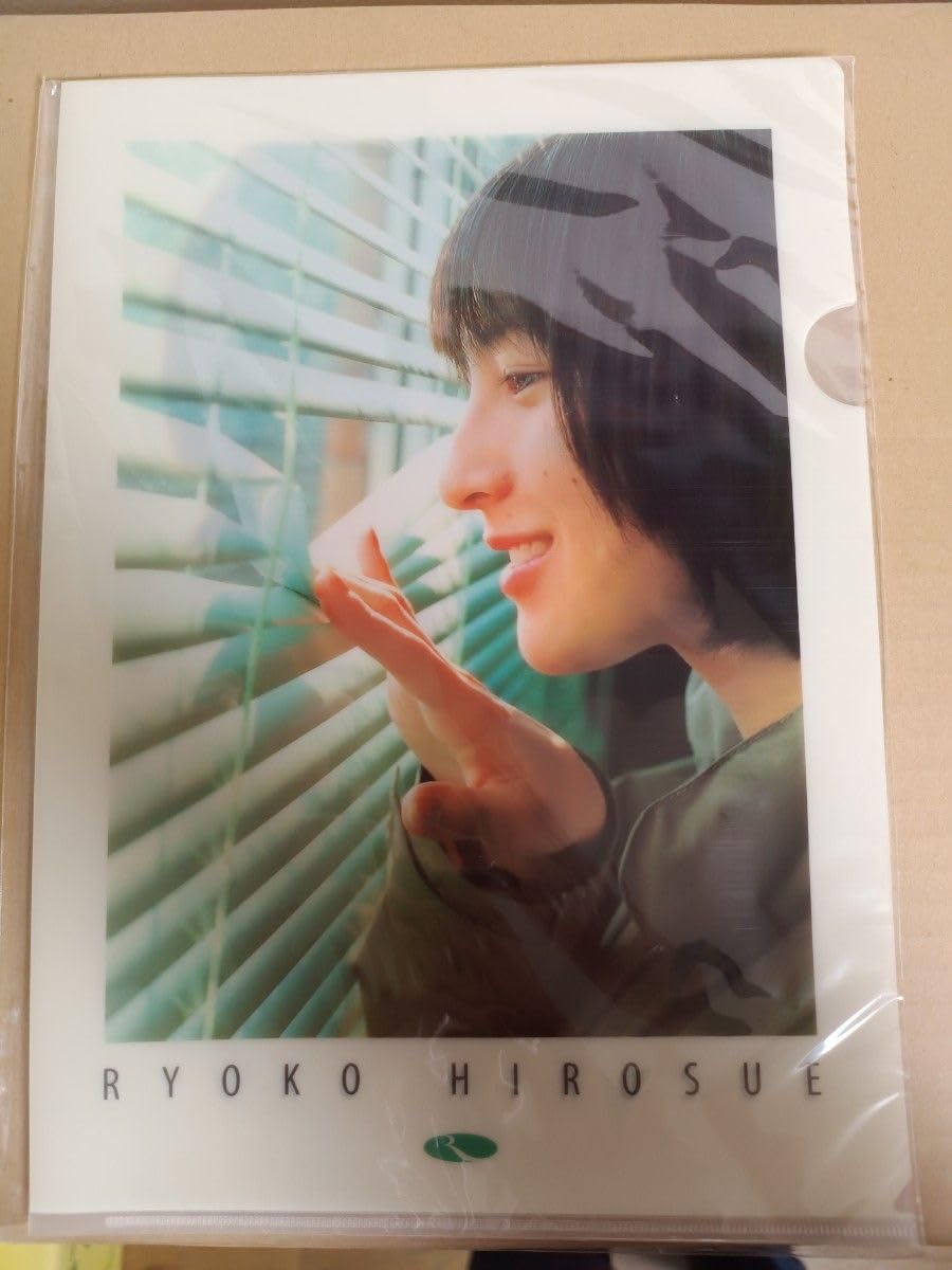 広末ファン必見！！ 広末涼子 クリアファイル2枚セット (未使用、使用　各1枚) Amazon.co.jp: 広末涼子クリアファイル2枚 ファンクラブ限定商品